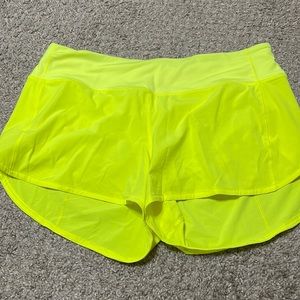 Lululemon Speed up mid rise short 4in